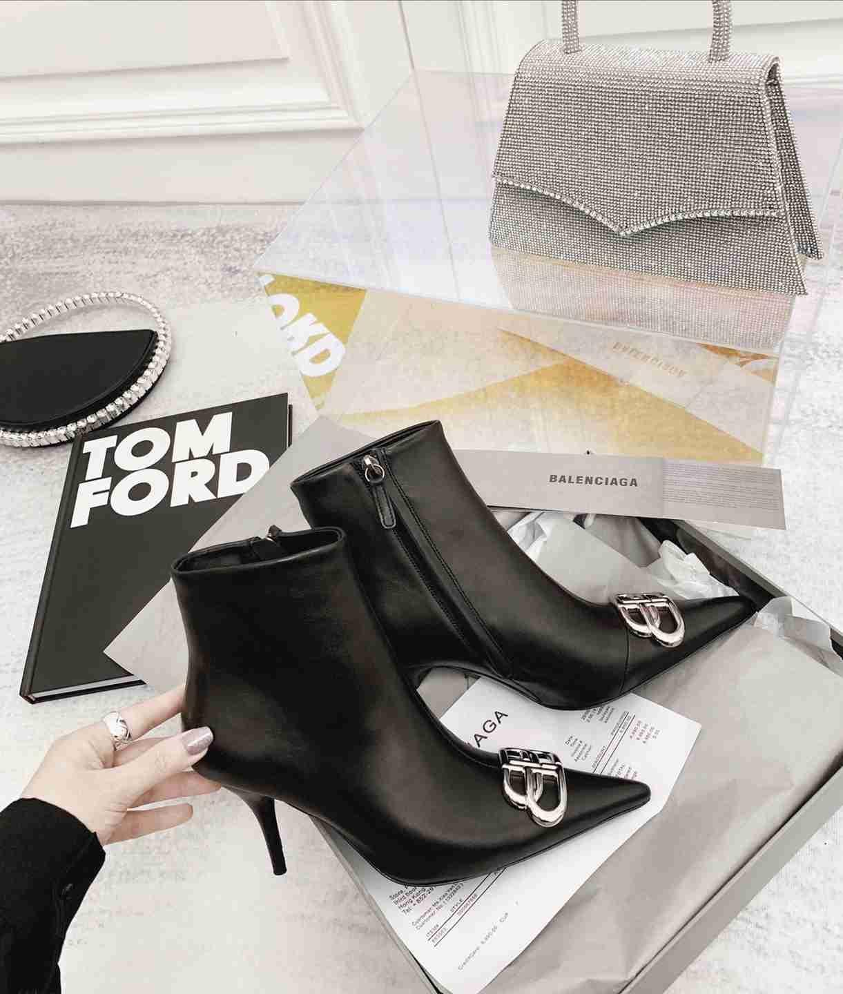            logo leather High Heel Boots Ladies ankle boots