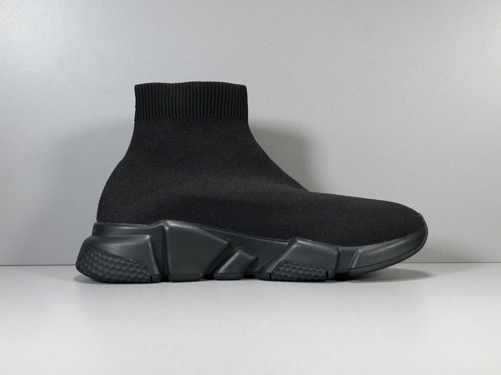            Speed slip on knitted mid top trainers Fashion            Knit boots 2