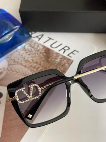           sunglasses in acetate and metal with VLogo women summer sunlgalsses 17