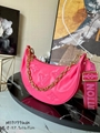               Over The Moon Bag Black     hain shoulder bag 12