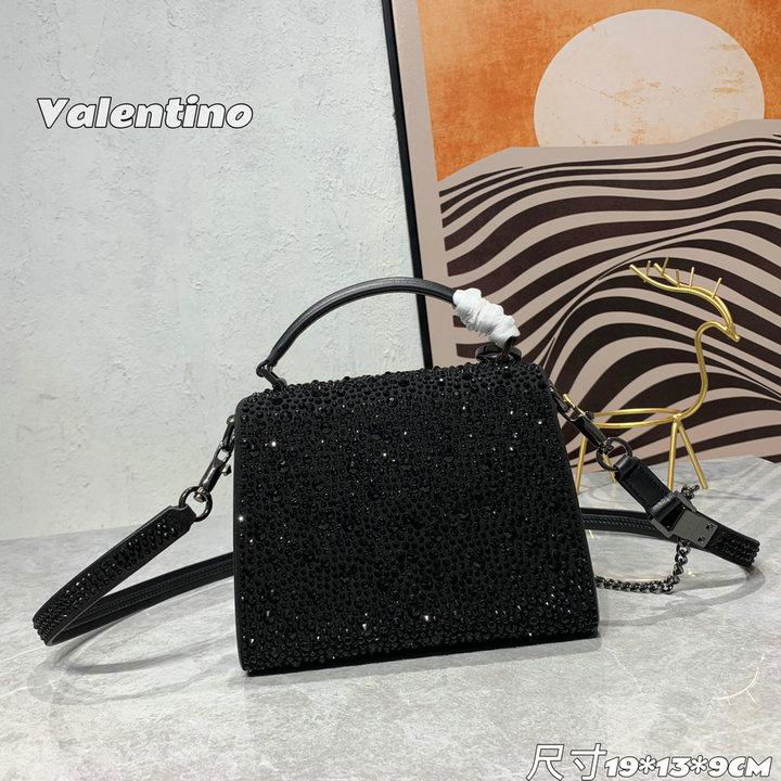           Garavani VSLING crystal-embellished leather tote bag Women diamond bag 3