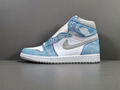 Air Jordan 1 Retro High OG Hyper Royal