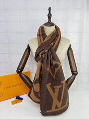 Chale Monogram cashmere scarf     ool scarf