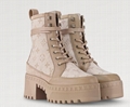               Laureate Platform Desert Boot     ashion Boots  10