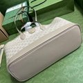 Gucci OPHIDIA MEDIUM TOTE BAG Beige and white GG Supreme canvas travel bag