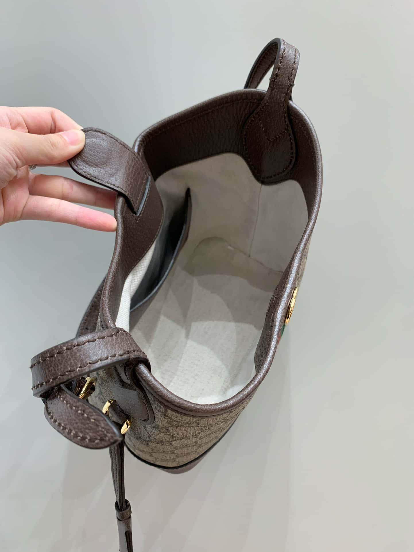       Ophidia GG Medium Shoulder Bag Beige       Ophidia hobo Bag 9