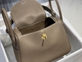 Women Lindy 26 black tote bag 