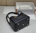 Women Lindy 26 black tote bag 