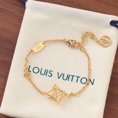                   wiggy Bracelet     ircle charms bracelets
