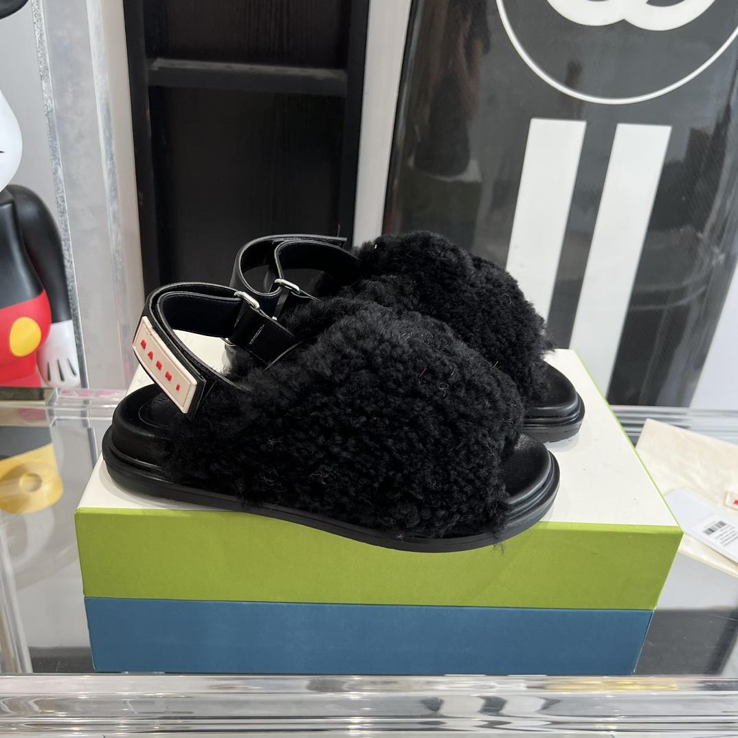 Marni Fur Fussbett shearling slippers Sabot shearling faux-fur slide sandals 