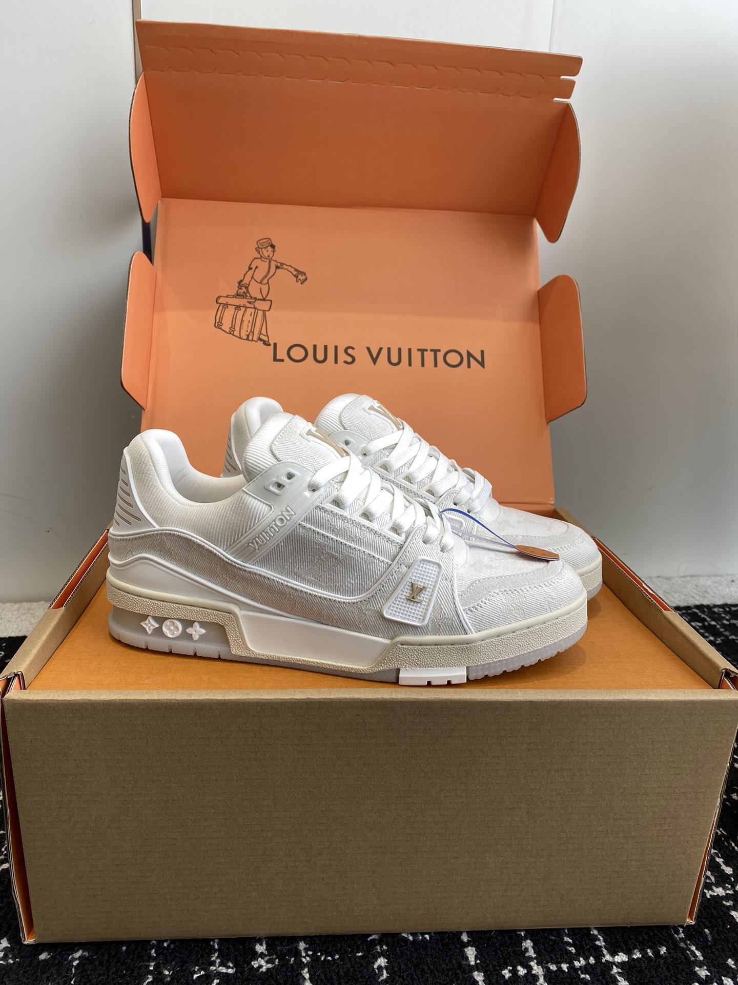 all white LV Louis Vuitton Trainers Virgil Abloh Designer Luxury Sneakers shoes