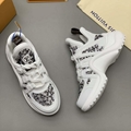               Monogram Glittering Rhinestones     rchlight Sneaker 8