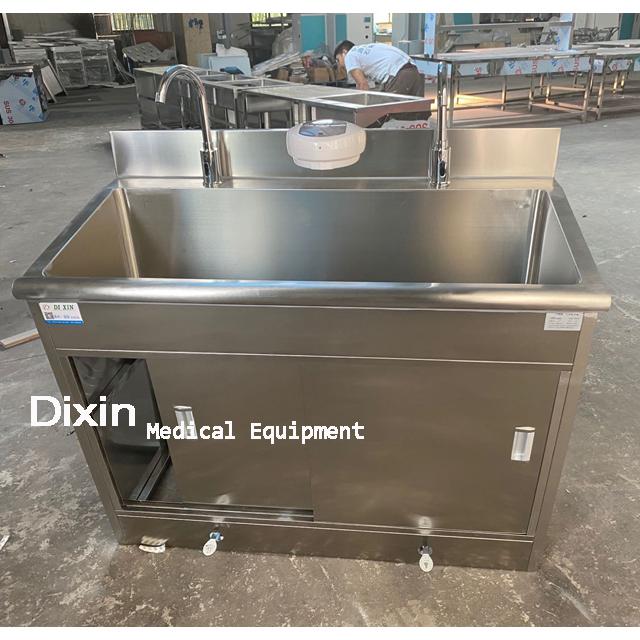 Stainless steel hand washing sink in hospital operating room 2