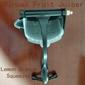 Manual Fruit Juicer Portable Heavy Duty Alloy Hand Juicer Lemon Orange Squeezer 