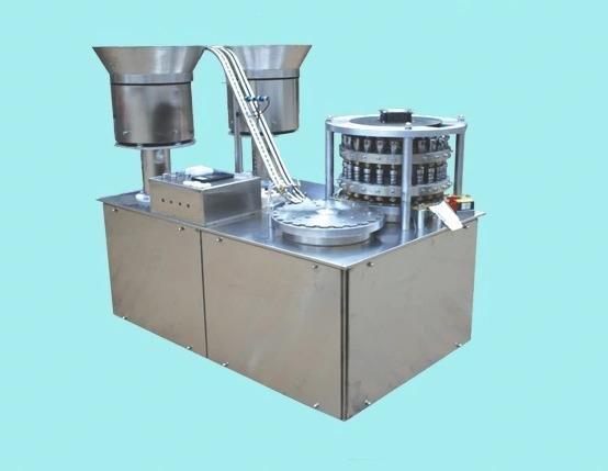 Assembly machine for combine plastic part with aluminum seal 
