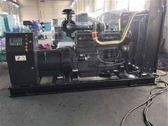 580KW CUMMINS DIESEL GENERATOR