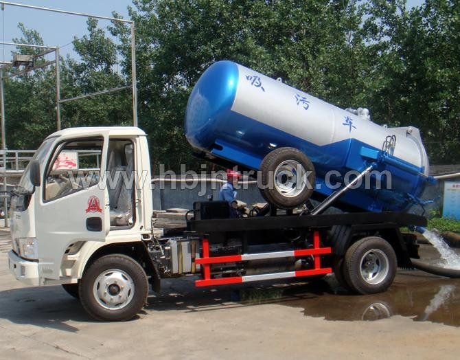 Dongfeng 3000 litres Vacuum Tank Truck