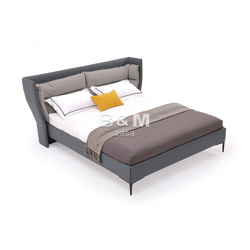 King Upholstered Bed   upholstered bed   kingsize leather beds  2