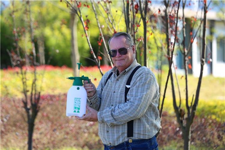 Hot sell 2L Pump Trigger Sprayer 2L Agricultural Watering PP Sprayer Air Compres 5