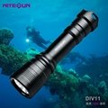 厂家直销跨境热款强光潜水LED手电筒DIV11深度技术潜水备用探照灯