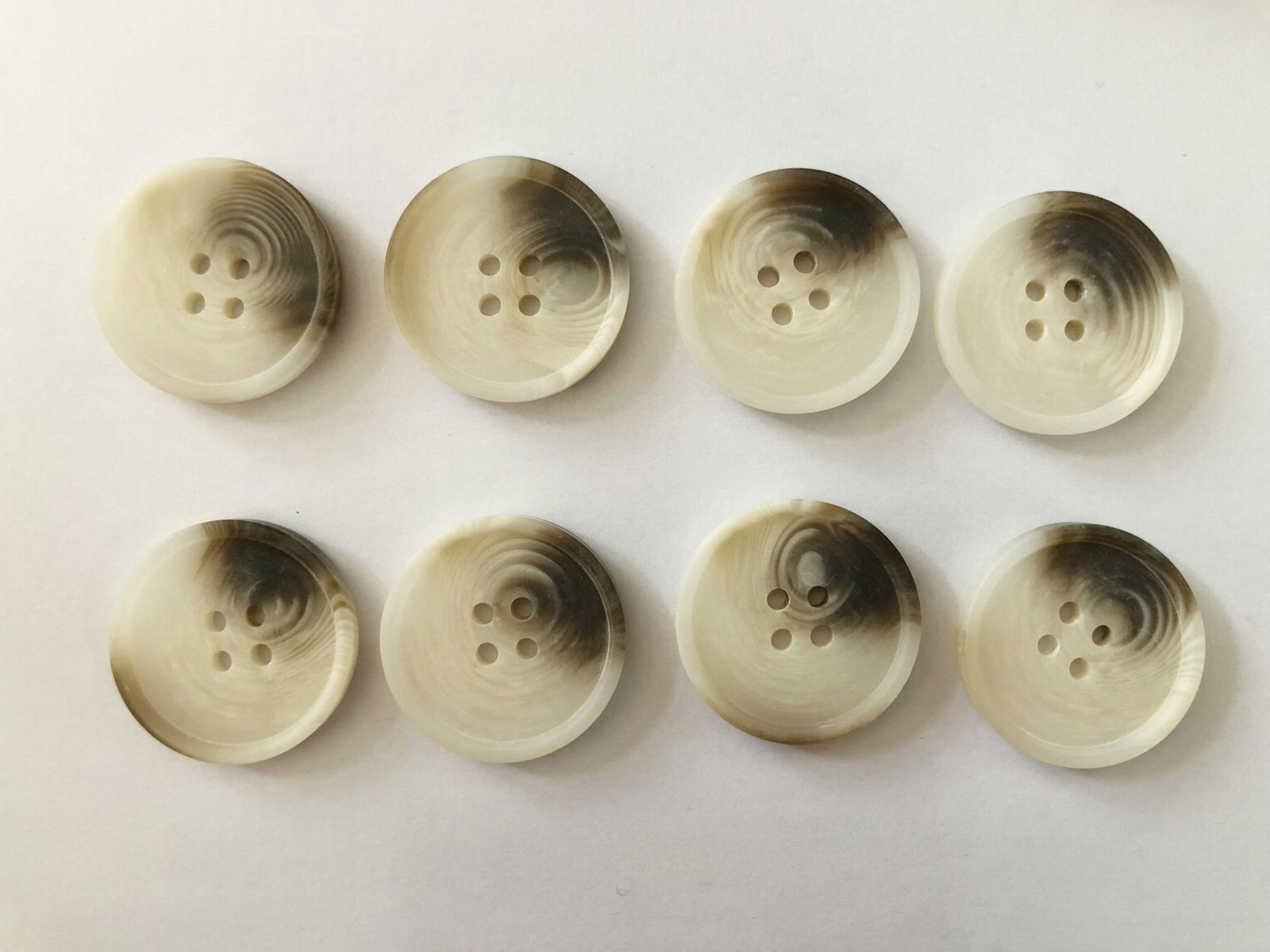 Polyester4-hole button matte version vintage buttons with thin edge 25mm 2