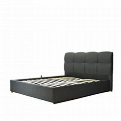 Classic Button Tufted Platform Bed