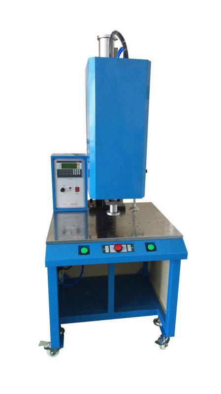 Filter element rotating friction welding machine