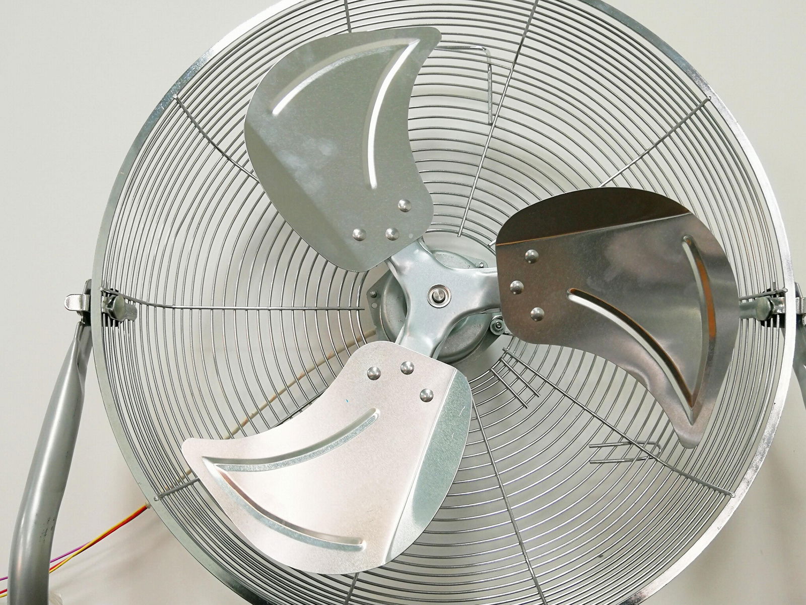 18 INCH DC12V Input Floor Fan with BLDC Motor 5