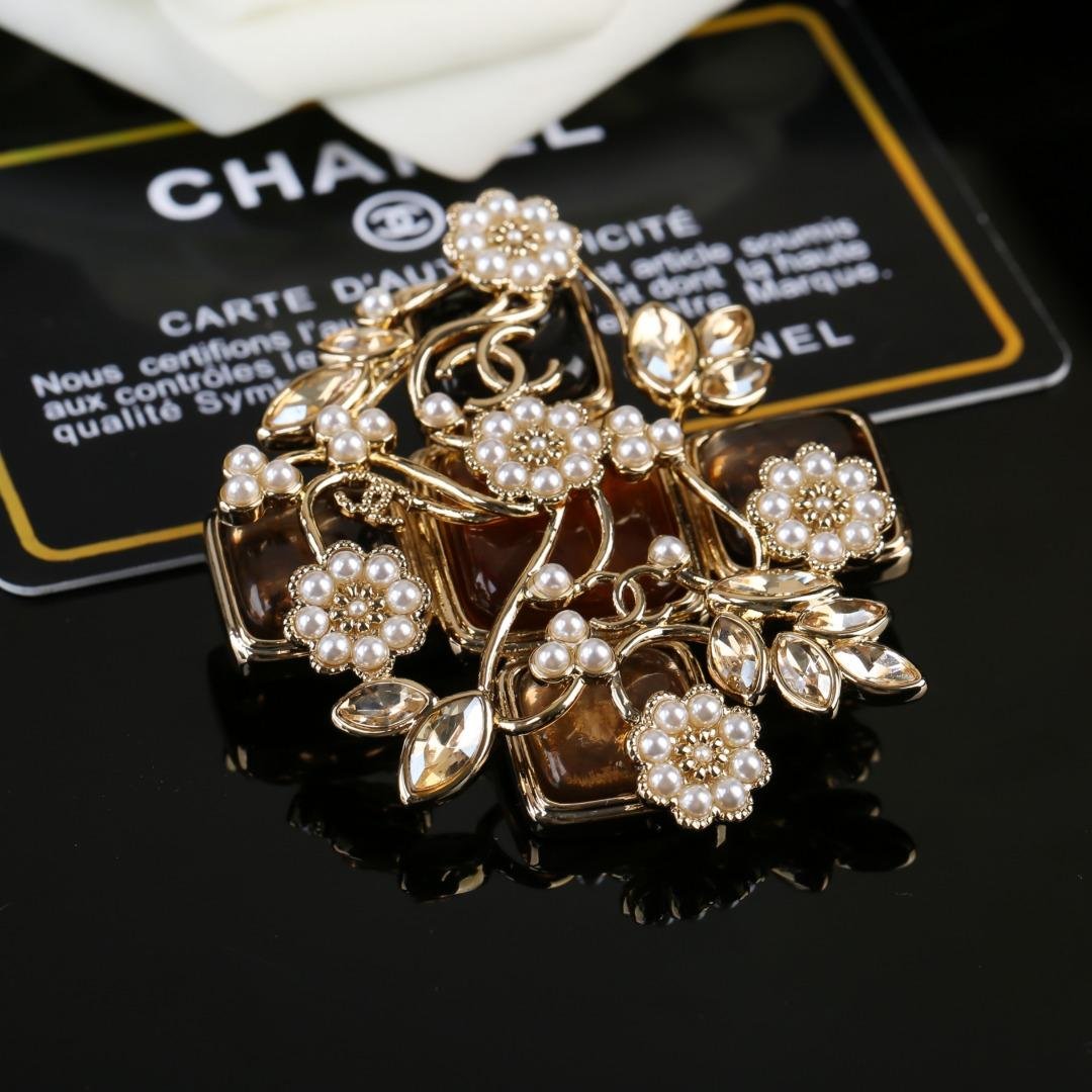 2024 hot  fashion      necknace ring bracelets Jewels Ornaments Jewellery