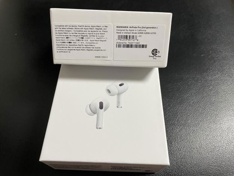 Wholesale 2nd gen airpods pro Wireless bluetooth earphones headsets  headphones 3