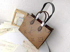 2025 new fashion LV bags Cross back backpack bags Key Chain for bags  