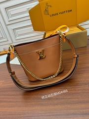 2025 new fashion LV bags Cross back backpack bags Key Chain for bags  