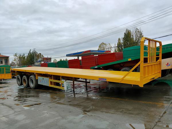 Flatbed Semi-trailer