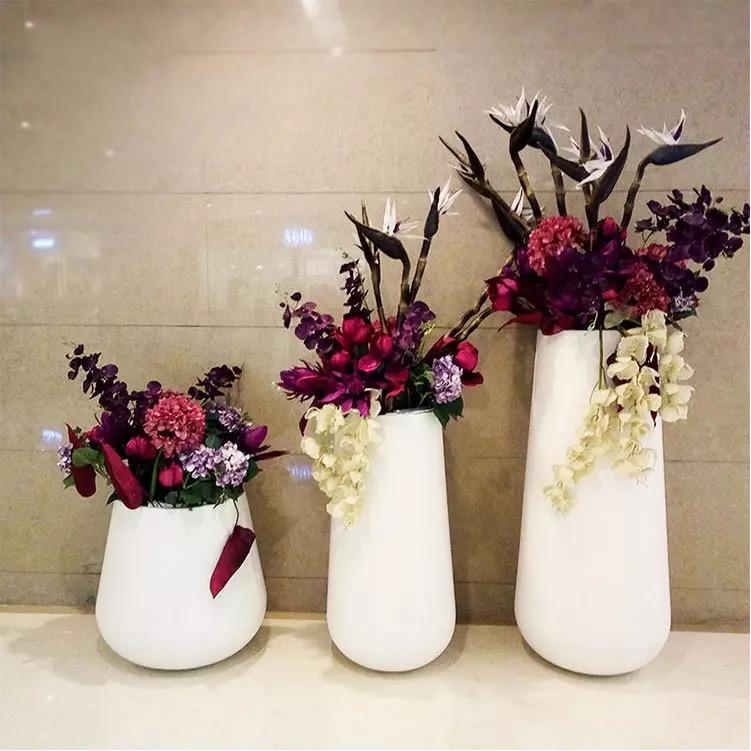 重庆雕塑厂家玻璃钢花箱仿真动物景观小品定制 2