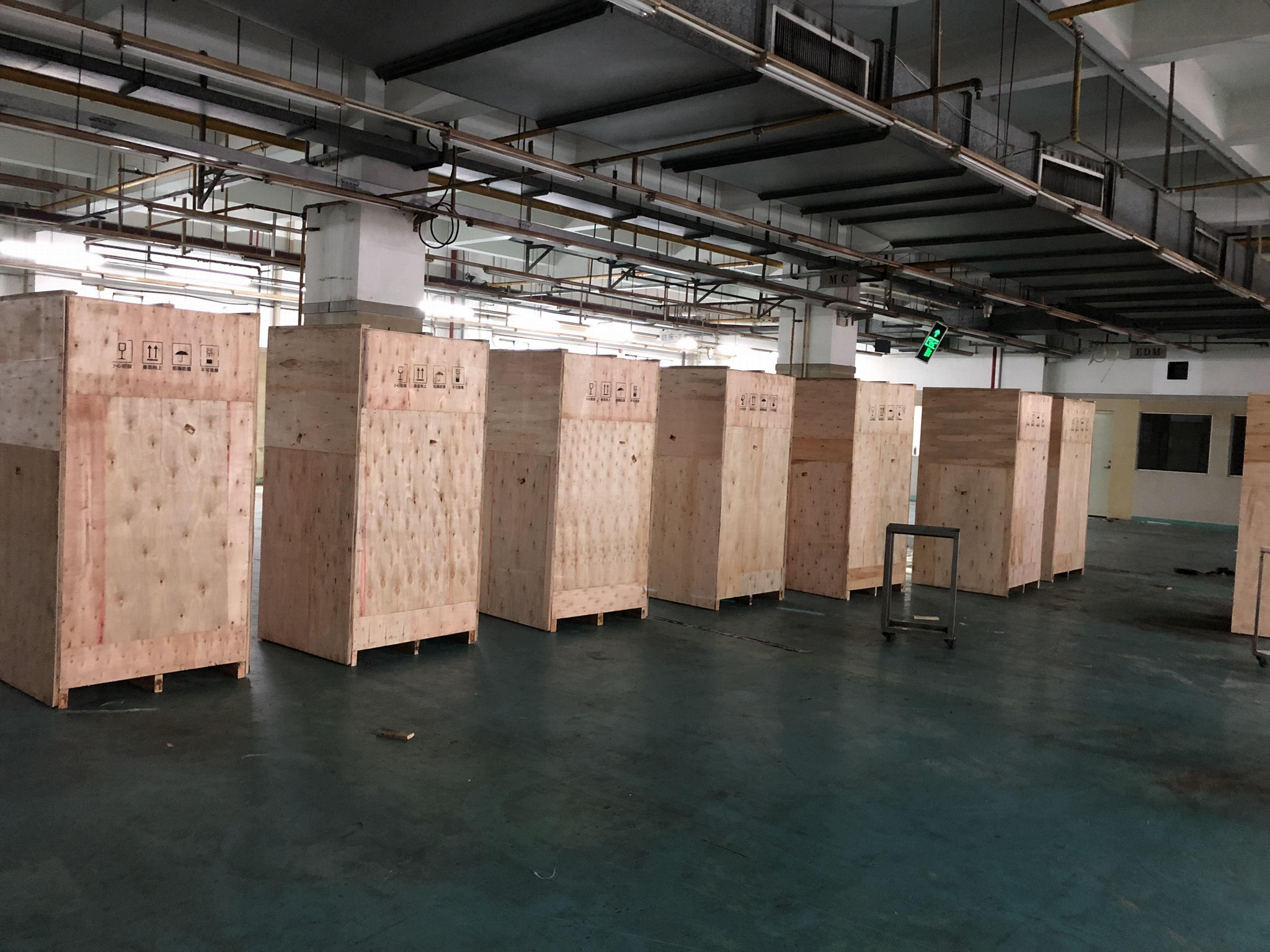 深圳市福永西鄉精密設備IPPC燻蒸木箱鋼帶木箱專業廠家 2