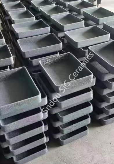 RSiC Crucible Sagger box by recrystallized silicon carbide