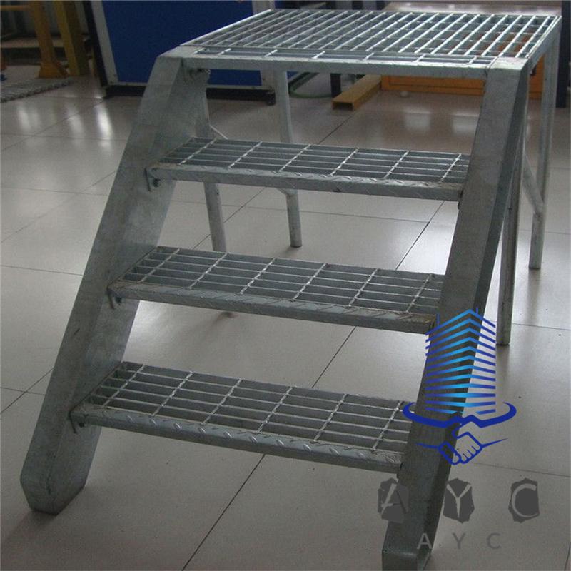 Hot Ga.Steel Grating for oil platform Stairs treed 