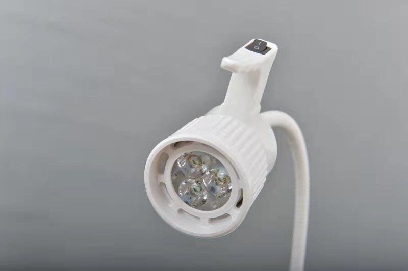 健仕福小型LED手术照明灯 4