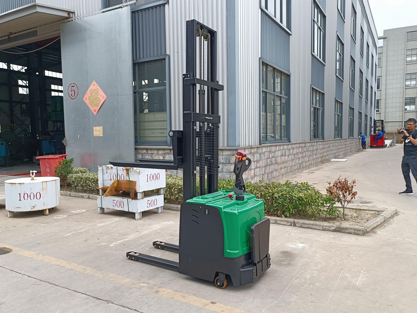 Full electric forklift 1 ton 1.5 ton 2 ton 1.6 m to 3.5 m electric stacker 3