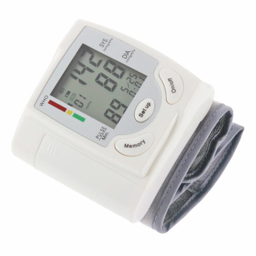 手腕式血压计工厂批发 智能健康外贸产品英文电子心率血压测量仪 4