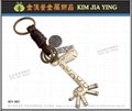 金佳螢-編織皮革皮繩/金屬鑰匙圈