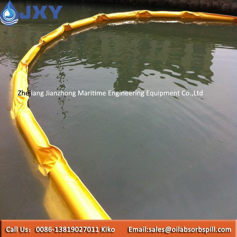 PVC Floating Oil Boom For Containing Oil Spill On The Sea