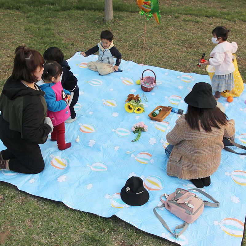 Picnic mat   crawling mat tent mat   outdoor folding waterproof picnic mat 4