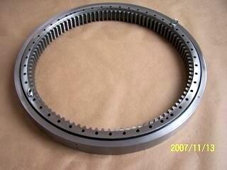 Slewing bearing 3