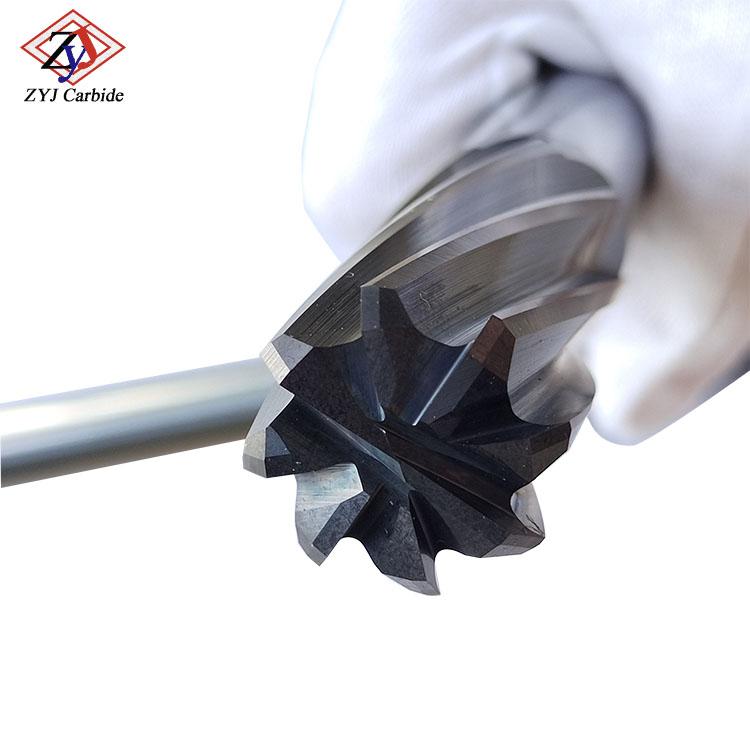 Straight and Spiral Flutes Solid Tungsten Carbide Reamer Drilling Hole