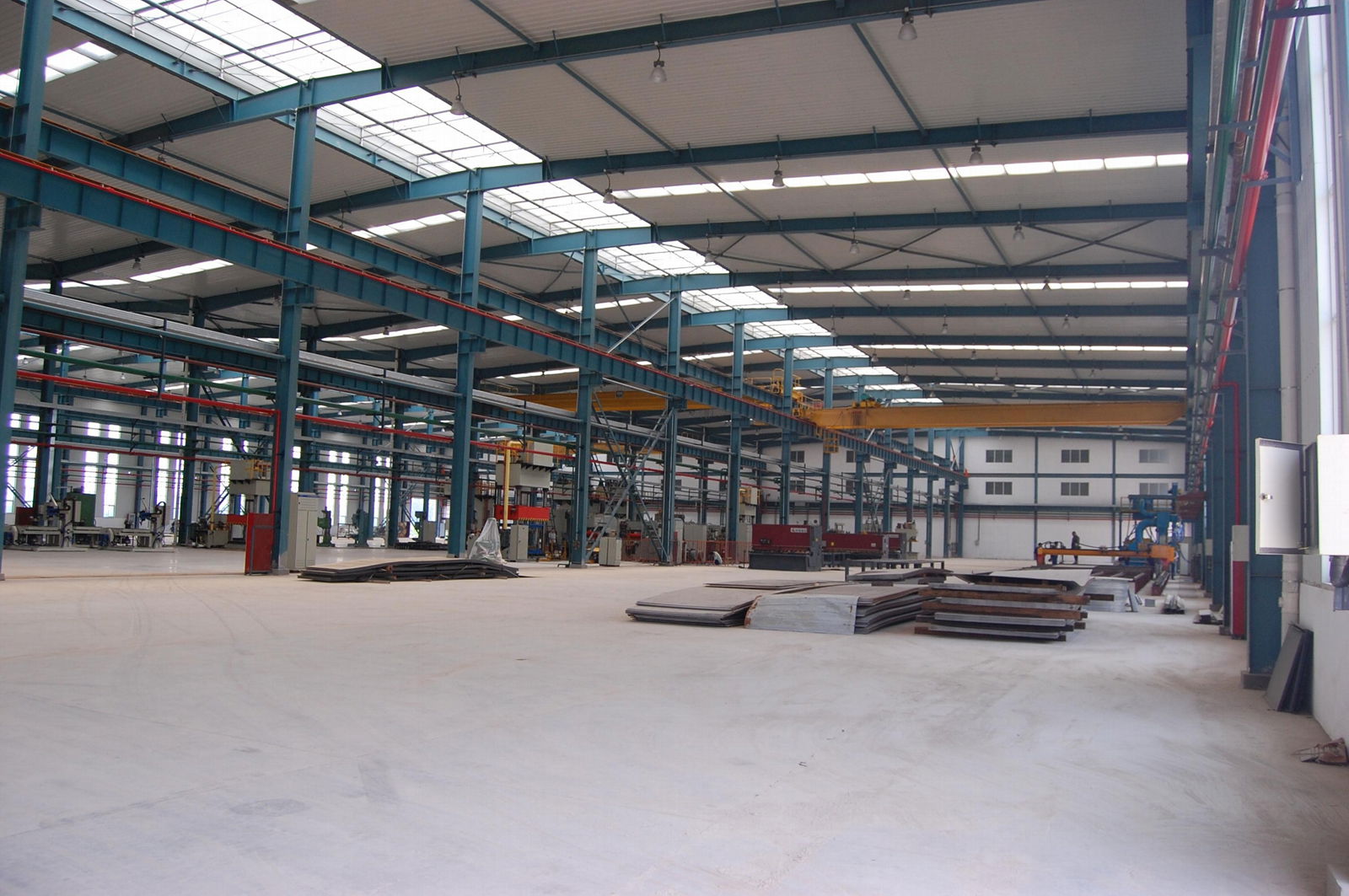 Fast and easy assemble prefab warehouse buildings steel structure prefab hall st 5