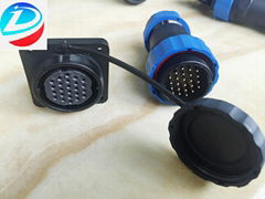 Waterproof circular 24pin signal connector