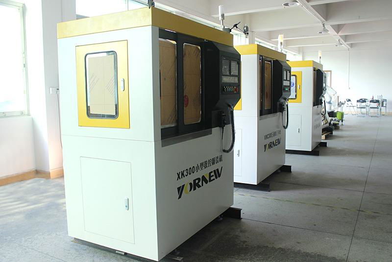 VMC300 3 axis Small CNC Machining Center