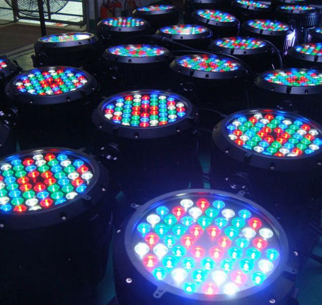 54pcs 3W RGBW Waterproof Led Par Light