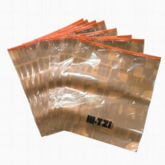 Custom plastic packaging bags with zipper for clothing manufacturer